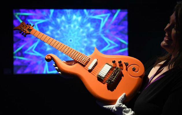 La primera y mayor muestra retrospectiva sobre el icónico cantante estadounidense Prince La primera y mayor muestra retrospectiva sobre el icónico cantante estadounidense Prince