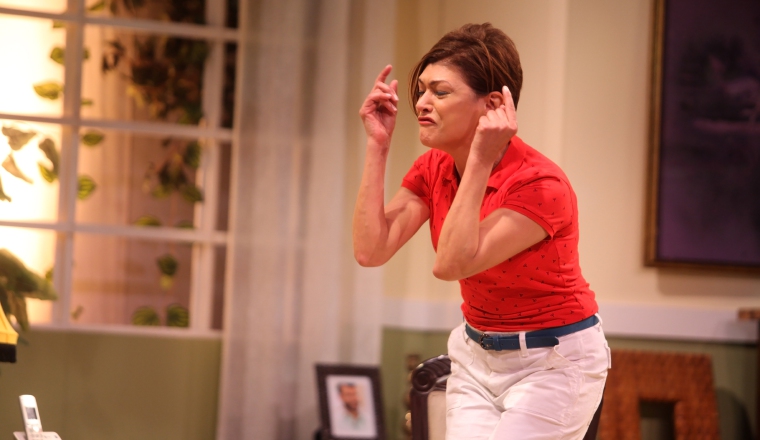 Reina Medaglia en una escena de "Casa en orden". Reina Medaglia en una escena de "Casa en orden".