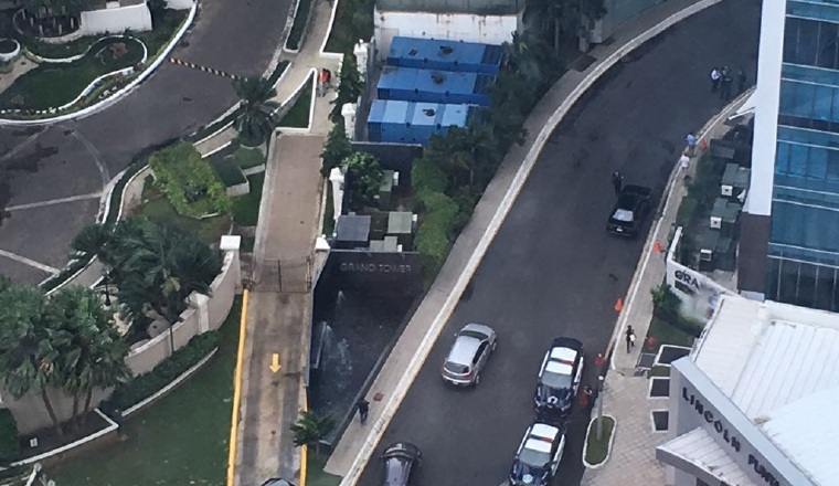 Se realizó un fuerte operativo policial, el cual dio con la captura de al menos un sospechoso. Se realizó un fuerte operativo policial, el cual dio con la captura de al menos un sospechoso.