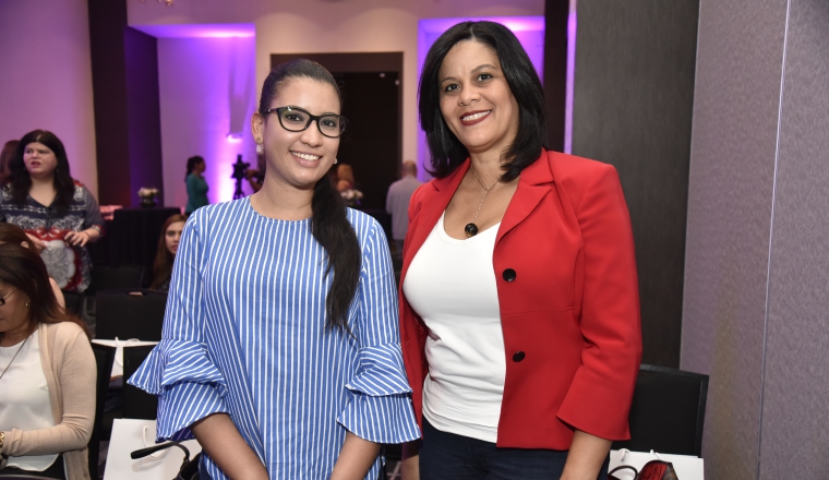 2. Sashia Aparicio y Alda Aguilar.