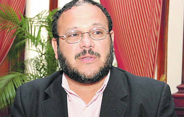 Héctor Collado, escritor panameño. Foto: Archivo.