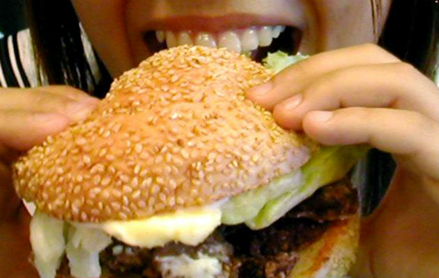 Comida alta en grasa Muy mala elección. Tentadora pero poco saludable. Foto: Archivo.