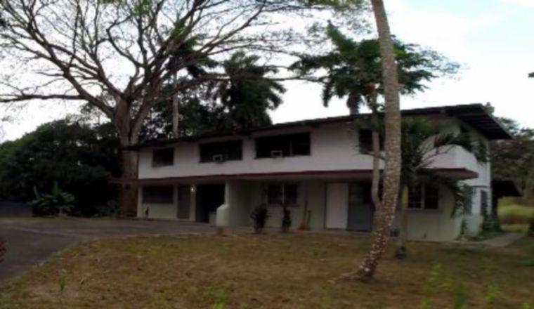 Se filtró que Martinelli sería recluido en la misma casa que ocupó el exgeneral Manuel Antonio Noriega en El Renacer. Se filtró que Martinelli sería recluido en la misma casa que ocupó el exgeneral Manuel Antonio Noriega en El Renacer.