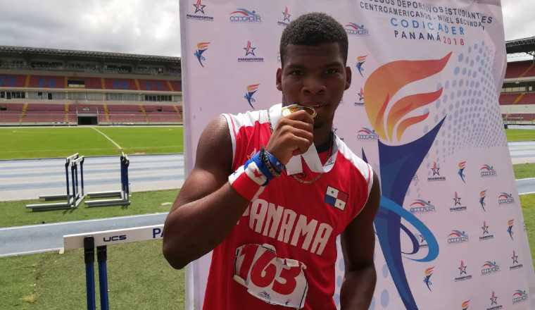 Alexander Salazar tiene dos medallas de oro.