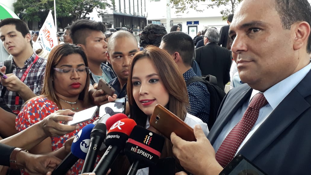 Colegas periodistas acompañaron a Guadalupe Castillero Colegas periodistas acompañaron a Guadalupe Castillero