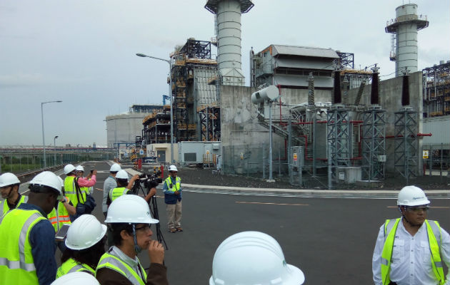 Inauguran primer "hub" de gas natural licuado en la provincia de Colón La planta ayudará al traslado y distribución de gas natural licuado en Centroamérica. Foto: Diómedes Sánchez S.