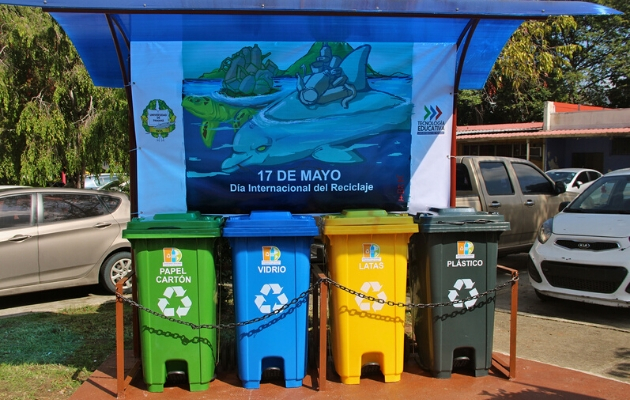 Los materiales que se pueden reciclar son latas, papel, vidrio, plástico, y materiales orgánicos. En diversos puntos del país existen centros que colectan estos materiales. Incluso, hay centros de acopio que trabajan de lunes a domingo las 24 horas. Foto: Archivo. Los materiales que se pueden reciclar son latas, papel, vidrio, plástico, y materiales orgánicos. En diversos puntos del país existen centros que colectan estos materiales. Incluso, hay centros de acopio que trabajan de lunes a domingo las 24 horas.Foto: Archivo.