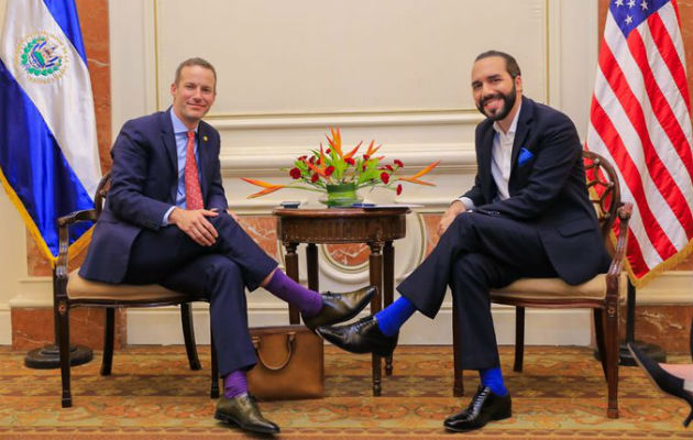 Laurentino Cortizo debe regresar esta misma noche según la Secretaría de Comunicación del Estado. Foto: Laurentino Cortizo y Nayib Bukele. Laurentino Cortizo debe regresar esta misma noche según la Secretaría de Comunicación del Estado. Foto: Laurentino Cortizo y Nayib Bukele.
