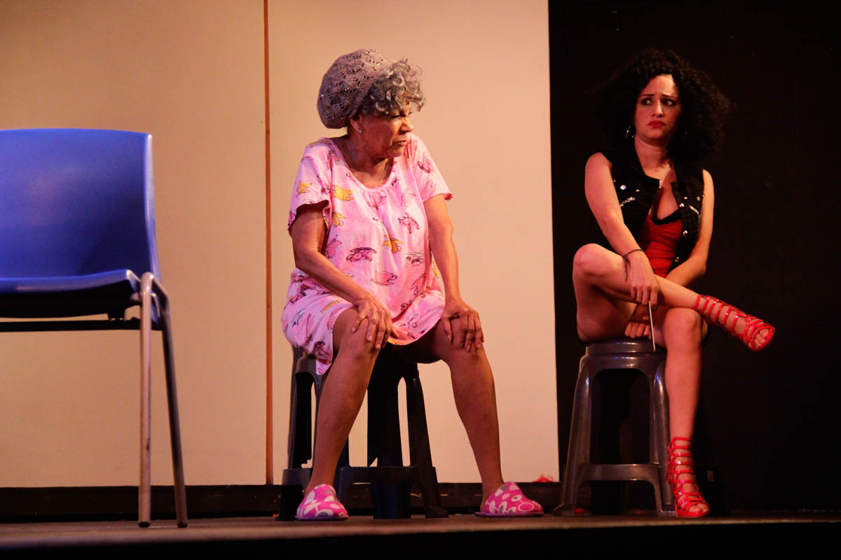 Ceila González, en 'Mi abuela es una bomba', en Teatro ABA. Foto: Panamá América Ceila González, en 'Mi abuela es una bomba', en Teatro ABA. Foto: Panamá América