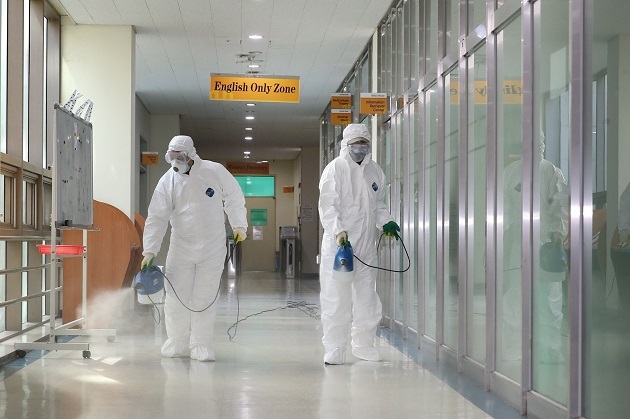 Así se defiende nuestro organismo del coronavirus El nuevo coronavirus, denominado como SARS-CoV-2, 2019-nCoV o coronavirus de Wuhan, ocasionó las primeras infecciones en humanos a finales de 2019.