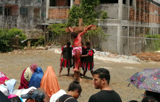 Parroquias en Panamá Oeste transmitirán en redes sociales liturgia de Semana Santa Los dramas de Semana Santa en vivo que se hacían en La Chorrera y Arraiján fueron suspendidos. Foto: Eric Montenegro.