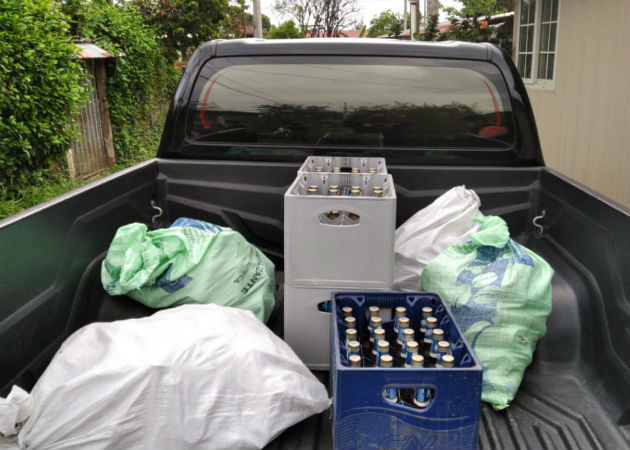 Decomisan gran cantidad de cervezas dentro de una residencia en Changuinola Las cervezas estaban en refrigeradores listas para ser vendidas. Fotos: Cortesía.