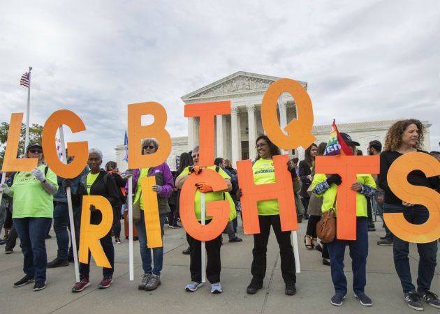 Supremo de EEUU ampara a la comunidad LGTBIQ contra la discriminación laboral La administración Trump se ha caracterizado por erosionar los derechos del colectivo LGTBIQ. Fotos:AP.