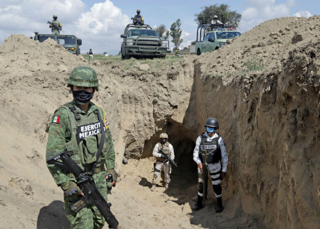Ejército mexicano descubre túnel usado para robar hidrocarburos El túnel fue localizado en la región del municipio de San Martín Texmelucan. Fotos: EFE.