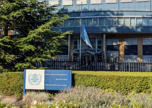 Sentencia por el asesinato de Hariri: una espera interminable y cuatro fugitivos Vista del Tribunal Especial para el Líbano, en la ciudad holandesa de Leischendam. La explosión en el puerto de Beirut ha obligado a este organismo de justicia a aplazar para el 18 de agosto el anuncio de la sentencia sobre el asesinato del exprimer ministro libanés Rafic Hariri. EFE.