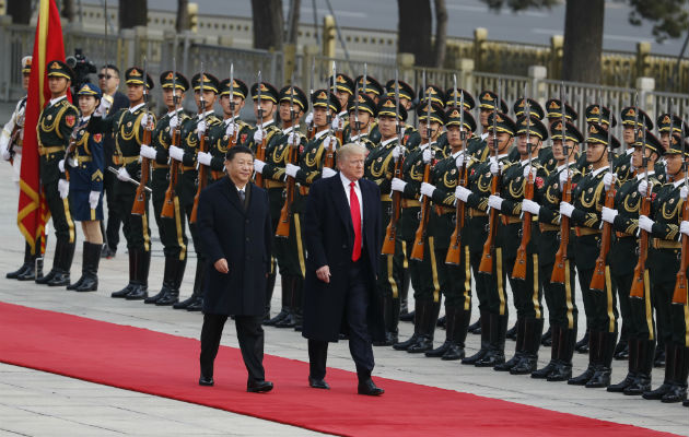 Trump pide reelegirle para "salvar" a EE.UU. de los peligros de la izquierda "China se apoderaría de nuestro país, si Joe Biden es elegido", dijo Trump en su discurso. Fotos: EFE/Archivo..