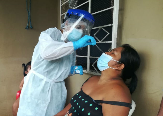 Minsa refuerza equipos de trazabilidad en Chiriquí, tras reapertura de comercios El propósito de la trazabilidad es lograr interrumpir la cadena de transmisión comunitaria de este virus. Fotos. Mayra Madrid.,