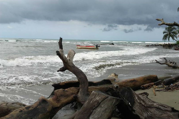Portobelo no está preparado para la apertura de playas, considera el representante del corregimiento La playa La Angosta en Colón, es muy concurrida, al igual que playa Huertas, Puerto Francés y playa Blanca. Foto: Diómedes Sánchez.