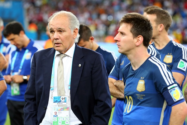 argentina_sabella_messi.jpg Alejandro Sabella y Messi en la final del mundial de Brasil 2014. Foto:EFE