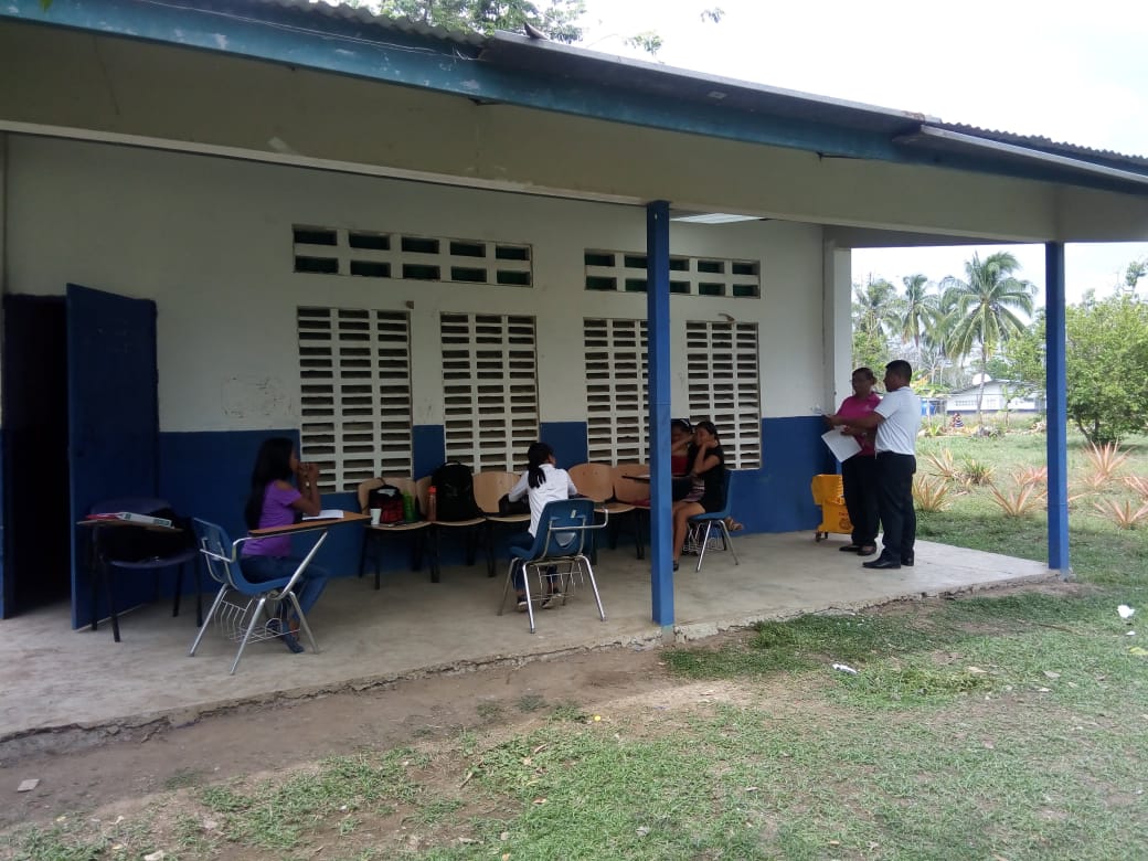 El Centro Educativo se ha quedado chico para la matrícula actual, con evidente hacinamiento. Foto: Cortesía El Centro Educativo se ha quedado chico para la matrícula actual, con evidente hacinamiento. Foto: Cortesía