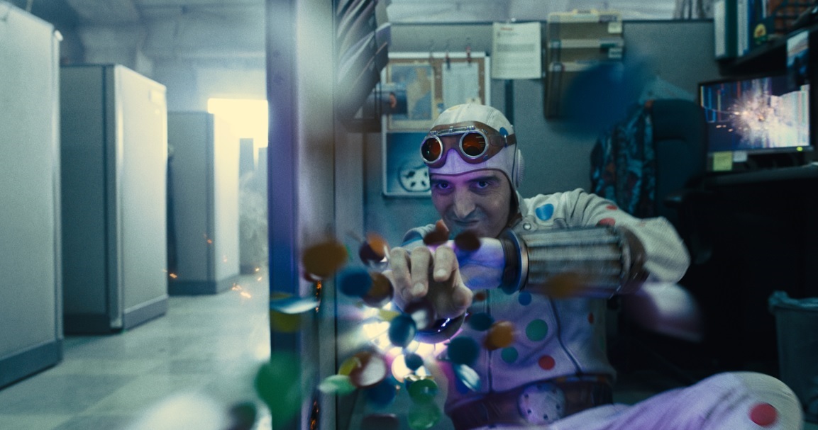  David Dastmalchian como Polka-Dot Man. Cortesía de Warner Bros. Pictures/™ & © DC Comics. © 2021 Warner Bros. Entertainment Inc. All Rights Reserved.