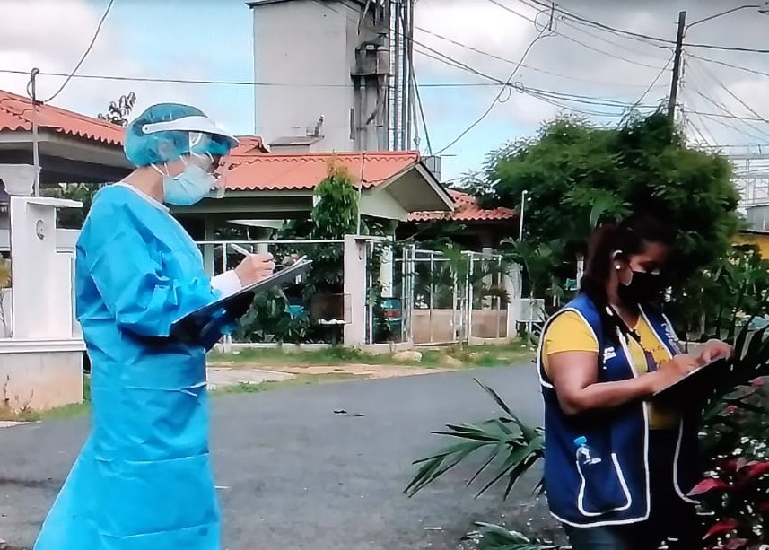 El barrido se realizó para tratar de dar con posibles casos de la covid-19 en estos sectores. Foto: Thays Domínguez