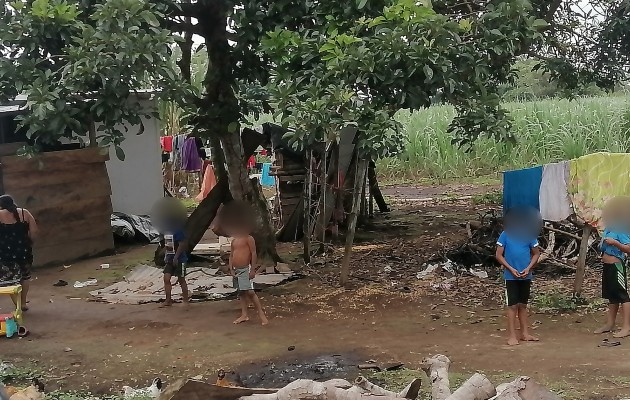 Autoridades investigan si hubo negligencia en la atención de los menores fallecidos. Foto: Mayra Madrid Autoridades investigan si hubo negligencia en la atención de los menores fallecidos. Foto: Mayra Madrid
