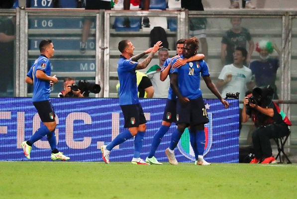 Italia ganó en casa y goleó 5-0 a Lituania. Foto: EFE