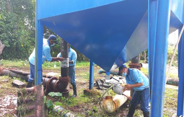 La contaminación inició en la toma de agua cruda del Río Macho de Monte que abastece a la planta potabilizadora de Bongo en el distrito de Bugaba. Foto: Mayra Madrid La contaminación inició en la toma de agua cruda del Río Macho de Monte que abastece a la planta potabilizadora de Bongo en el distrito de Bugaba. Foto: Mayra Madrid