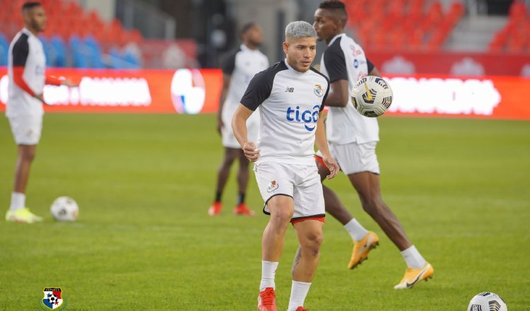fuo_martinez-13.jpg Cristian Martínez en los entrenamientos en Toronto. Foto: Fepafut