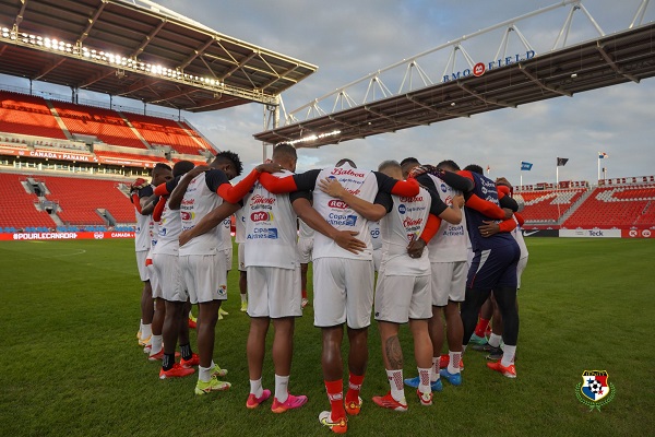 panama-toronto.jpg Jugadores de Panamá antes de los entrenamientos en Toronto. Foto:Fepafut
