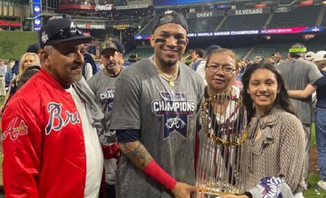 Camargo ganó el título con los Bravos de Atlanta. Foto:@mlbptyoficial Camargo ganó el título con los Bravos de Atlanta. Foto:@mlbptyoficial
