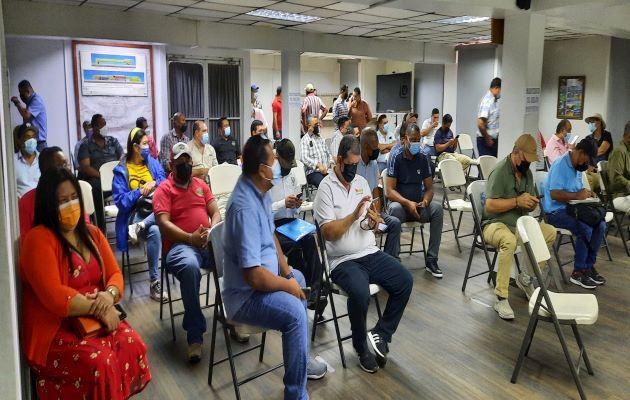 La paralización de los trabajadores del volante se da a conocer justo cuando la Secretaría de Energía informa que a partir de este 5 de noviembre hay un nuevo aumento en el precio del combustible. Foto: Melquiades Vásquez La paralización de los trabajadores del volante se da a conocer justo cuando la Secretaría de Energía informa que a partir de este 5 de noviembre hay un nuevo aumento en el precio del combustible. Foto: Melquiades Vásquez