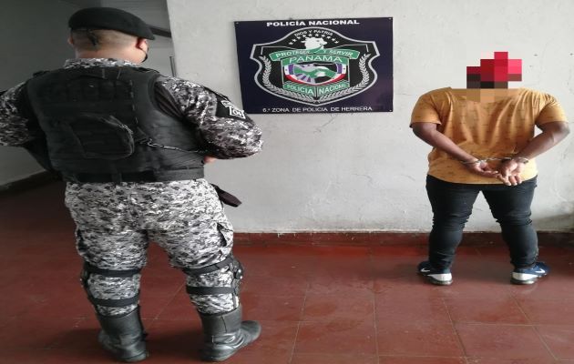 Cae ciudadano requerido por un caso de maltrato contra un menor. Foto: Proteger y Servir Cae ciudadano requerido por un caso de maltrato contra un menor. Foto: Proteger y Servir