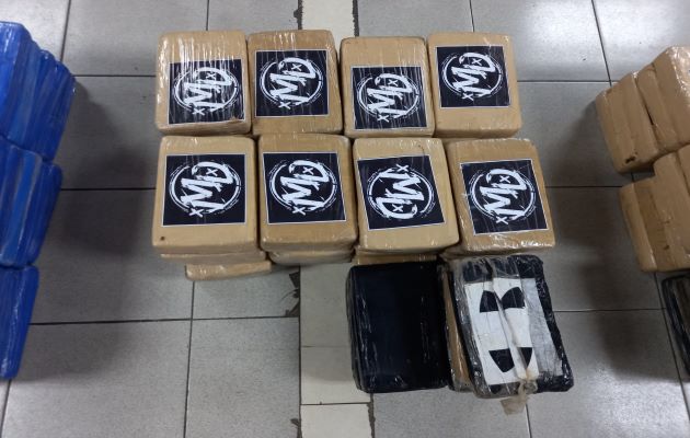 La evidencia y el aprehendido pasaron a manos del Ministerio Público para iniciar el proceso judicial. Foto: Diomedes Sánchez