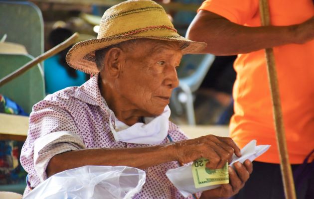 Primero se hará el pago de las áreas de difícil acceso y luego por tarjeta clave. Foto: Cortesía Mides Primero se hará el pago de las áreas de difícil acceso y luego por tarjeta clave. Foto: Cortesía Mides