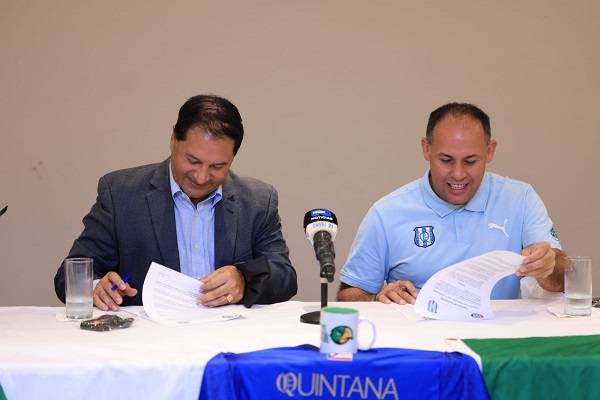 Rubén Cárdenas hijo de Alianza y Joaquín Rodríguez de la Academia Quintana. Foto: Cortesía Rubén Cárdenas hijo de Alianza y Joaquín Rodríguez de la Academia Quintana. Foto: Cortesía