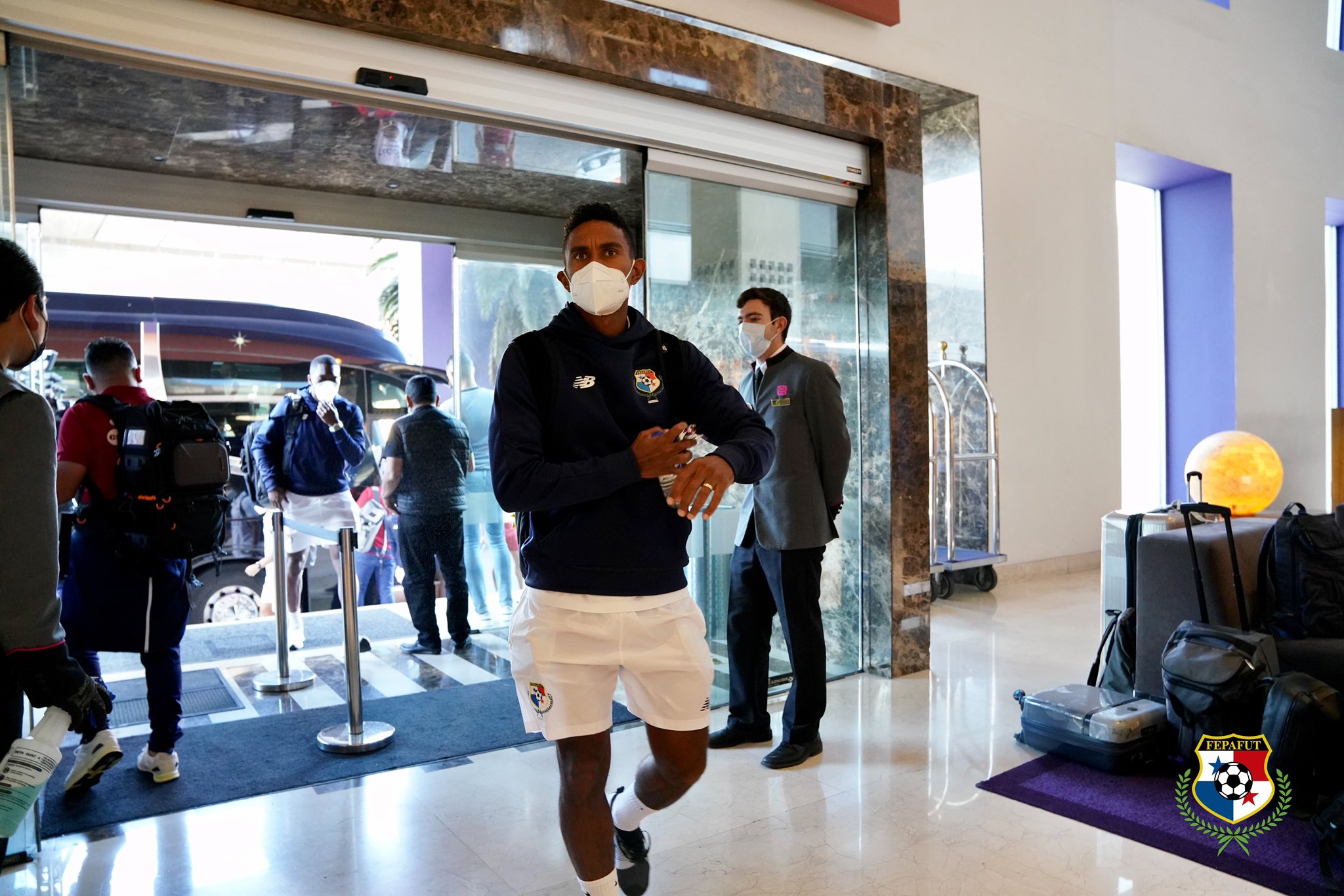 Yoel Bárcenas a su llegada a México. Foto: Fepafut Yoel Bárcenas a su llegada a México. Foto: Fepafut