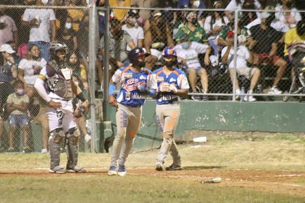 Panamá Este empató la serie ante Oeste. Foto: Fedebeis Panamá Este empató la serie ante Oeste. Foto: Fedebeis