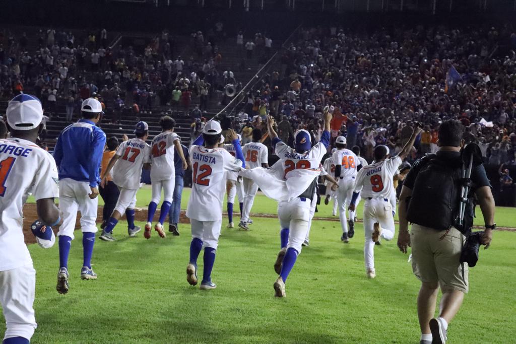 Panamá Este se coronó campeón de beisbol juvenil este lunes 28 de febrero. Panamá Este se coronó campeón de beisbol juvenil este lunes 28 de febrero.