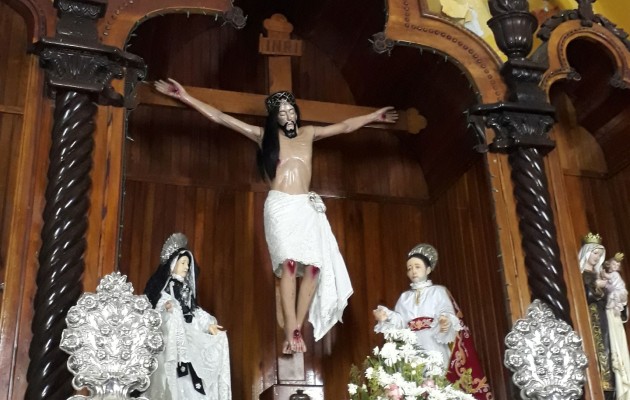 Con el inicio de la época más importante dentro de la liturgia de la Iglesia Católica se espera que miles de panameños y turistas acudan a la parroquia para agradecer los milagros y favores recibidos por el Santo Cristo de Alanje. Foto. José Vásquez Con el inicio de la época más importante dentro de la liturgia de la Iglesia Católica se espera que miles de panameños y turistas acudan a la parroquia para agradecer los milagros y favores recibidos por el Santo Cristo de Alanje. Foto. José Vásquez