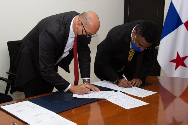 firma-mitradel-empleo.jpg