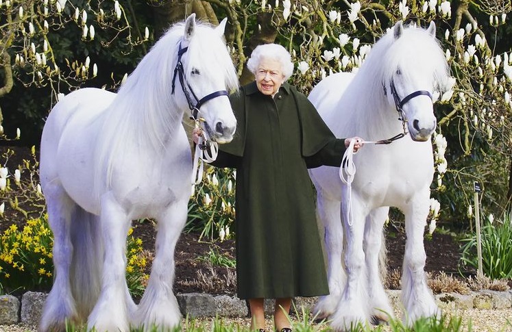 Imagen publicada por @theroyalfamily, por el cumpleaños de la monarca. Imagen publicada por @theroyalfamily, por el cumpleaños de la monarca.