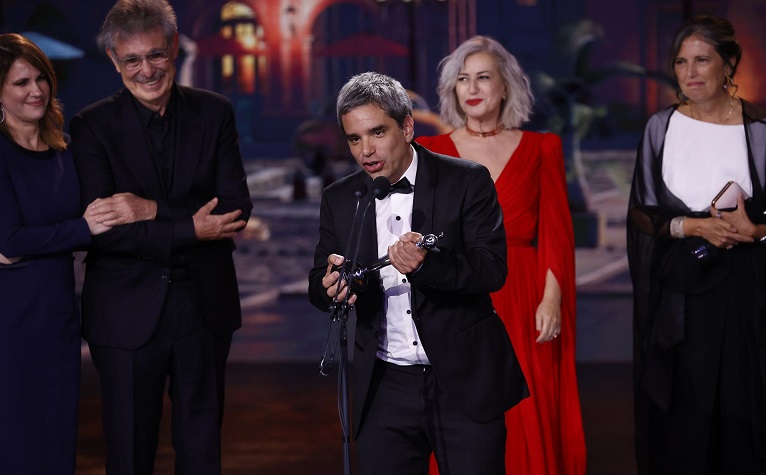 'El reino' ha recibido el premio a la Mejor Serie. Foto: EFE 'El reino' ha recibido el premio a la Mejor Serie. Foto: EFE