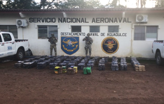 Interceptaron una lancha rápida con más de mil paquetes de sustancia ilícita. Foto. Senan Interceptaron una lancha rápida con más de mil paquetes de sustancia ilícita. Foto. Senan
