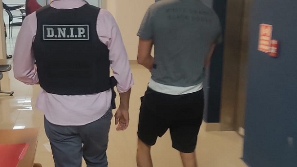 La persona fue detenida en el aeropuerto. Archivo. La persona fue detenida en el aeropuerto. Archivo.
