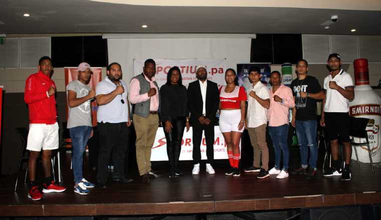 Boxeadores de la cartilla 'Apuesta al Mejor'. Foto: Víctor Arosemena Boxeadores de la cartilla 'Apuesta al Mejor'. Foto: Víctor Arosemena