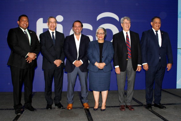 tigo_estudio_2.jpg tigo_estudio_2.jpg