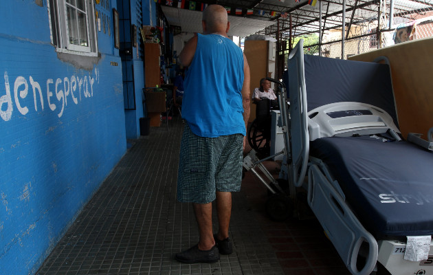Son 37 adultos mayores que desde hace dos años se encuentran en el albergue San Juan Pablo II en Santa Ana. Foto: Víctor Arosemena Son 37 adultos mayores que desde hace dos años se encuentran en el albergue San Juan Pablo II en Santa Ana. Foto: Víctor Arosemena