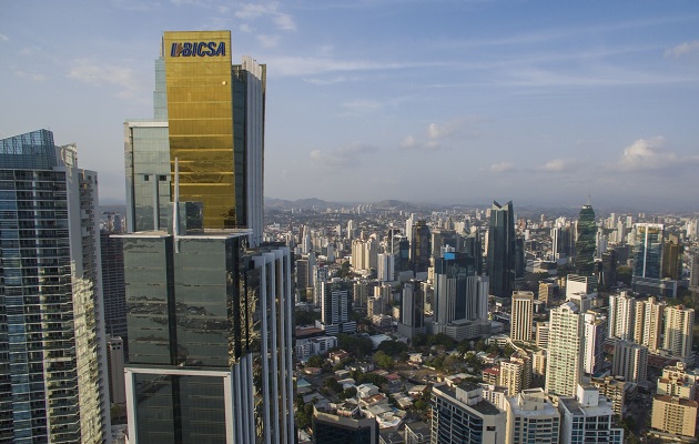 torre-bicsa-panama.jpg Vista panorámica de Bicsa Financial Center.